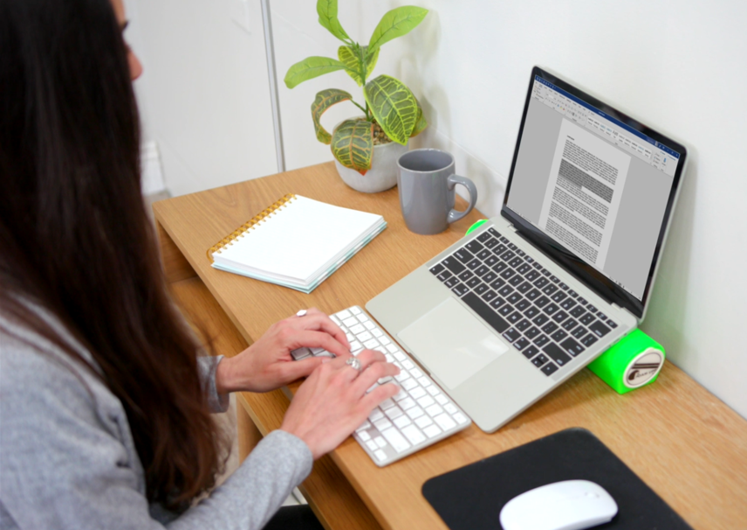 ecomposer-color-black,ecomposer-color-neon-green,ecomposer-color-light-purple,ecomposer-color-red,ecomposer-color-aqua-blue